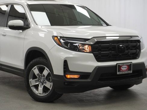 Used 2025 Honda Ridgeline RTL image 2
