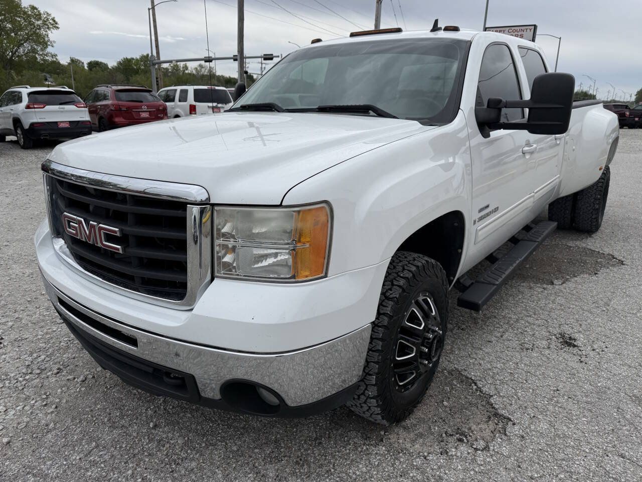 Used 2009 GMC Sierra 3500 SLT AWD/4WD image 7