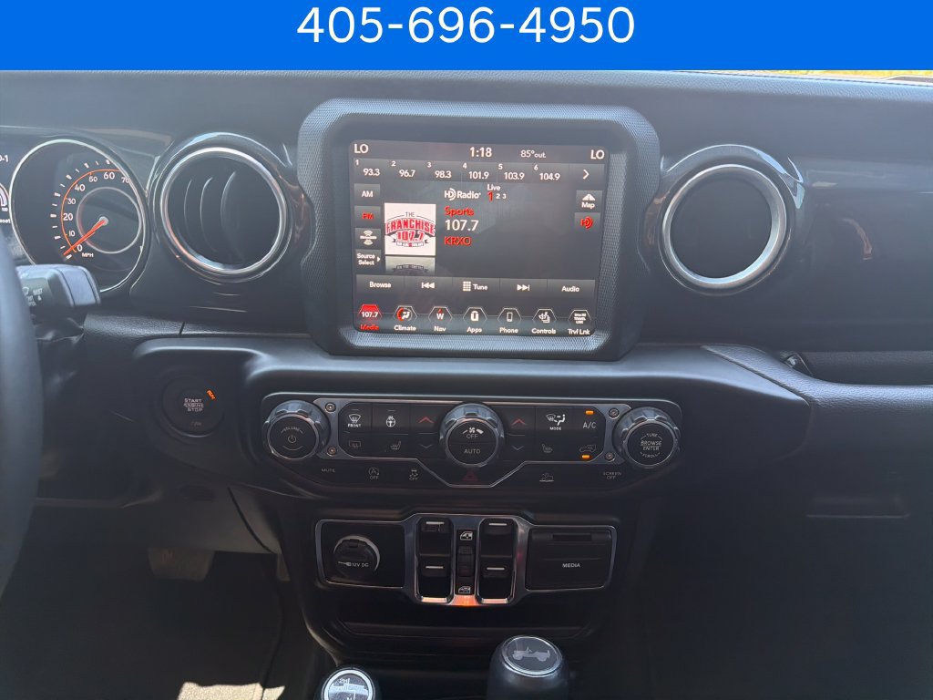 Used 2022 Jeep Wrangler Unlimited Sahara AWD/4WD image 28