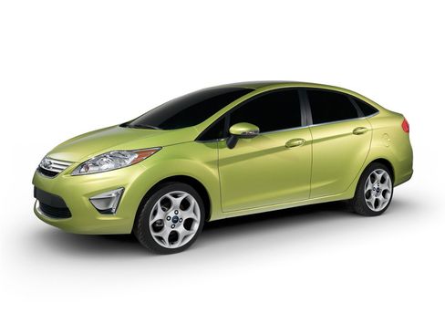 Used 2013 Ford Fiesta SE FWD image 1