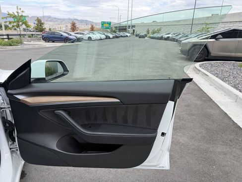 Used 2021 Tesla Model 3 Long Range AWD/4WD image 22