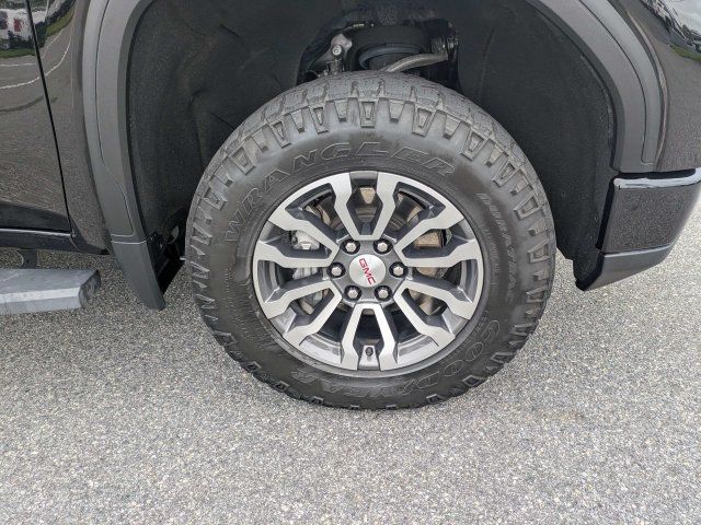 Used 2022 GMC Sierra 1500 AT4 AWD/4WD image 11