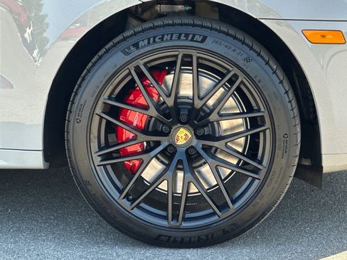 New 2026 Porsche Macan GTS image 42