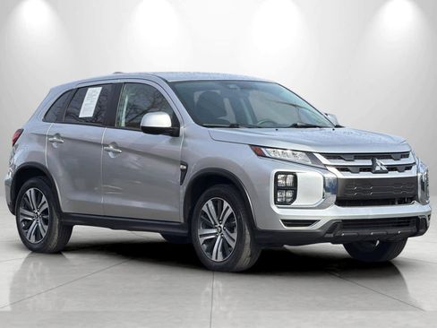 Used 2024 Mitsubishi Outlander Sport ES image 9