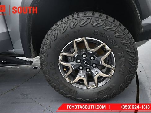 Used 2024 Chevrolet Colorado ZR2 w/ Technology Package AWD/4WD image 48