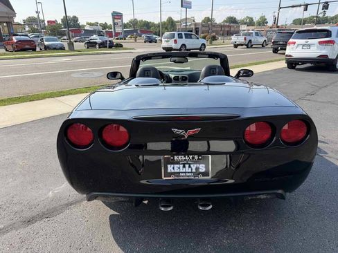 Used 2007 Chevrolet Corvette Convertible w/ Preferred Equipment Group RWD image 4