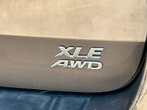 Used 2016 Toyota Sienna XLE AWD/4WD image 5