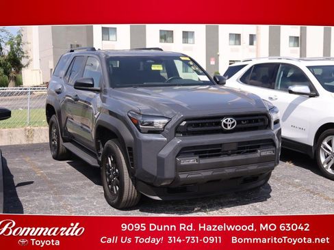 Used 2025 Toyota 4Runner SR5 AWD/4WD image 1
