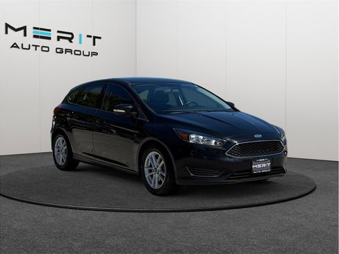 Used 2015 Ford Focus SE image 1