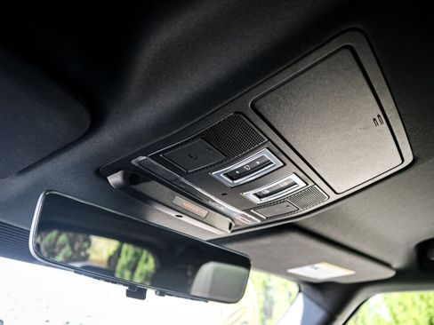 Used 2022 Land Rover Defender 110 S image 27