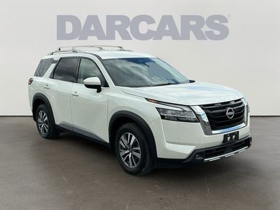 Used 2024 Nissan Pathfinder SL