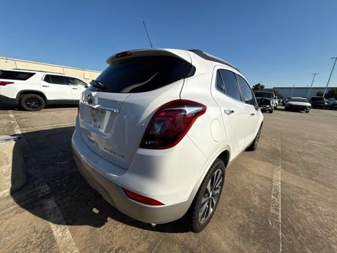 Used 2019 Buick Encore Essence FWD image 6