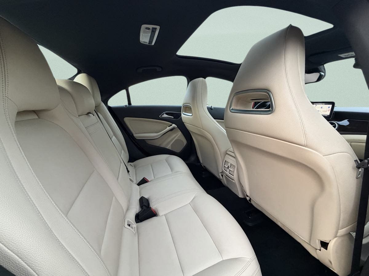 Used 2018 Mercedes-Benz CLA 250 4MATIC image 18