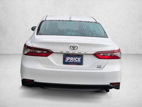 Used 2022 Toyota Camry LE w/ Cold Weather Package image 7