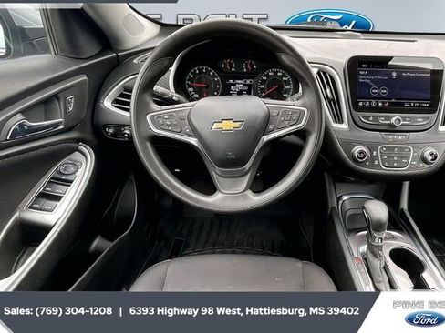 Used 2023 Chevrolet Malibu LT w/ Driver Confidence Package image 5