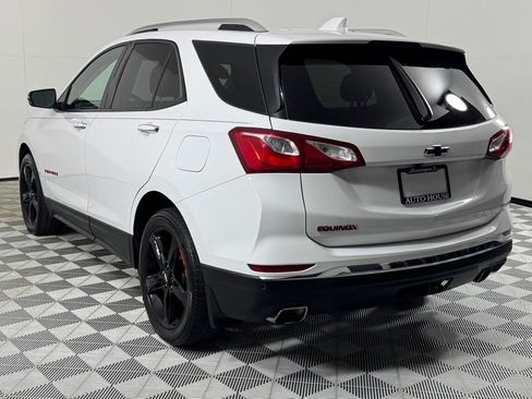 Used 2020 Chevrolet Equinox Premier w/ Premier Redline Edition FWD image 7