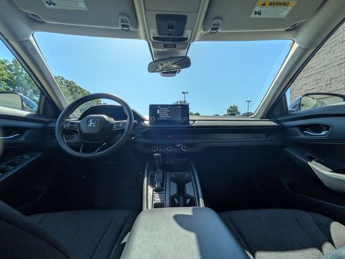 Used 2025 Honda Accord LX image 25