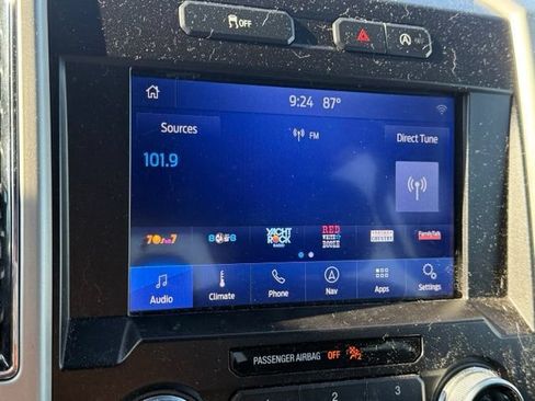 Used 2019 Ford F150 Lariat w/ Equipment Group 502A Luxury AWD/4WD image 20