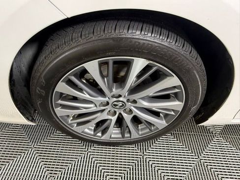Used 2020 Lexus ES 350 w/ Premium Package FWD image 16