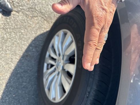 Used 2017 Nissan Armada SV w/ Driver Package image 5