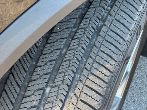 Certified 2024 BMW X5 xDrive40i w/ Premium Package image 10