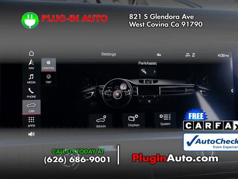 Used 2023 Porsche Macan AWD/4WD image 31
