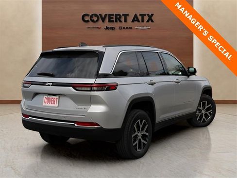 New 2025 Jeep Grand Cherokee Limited image 5