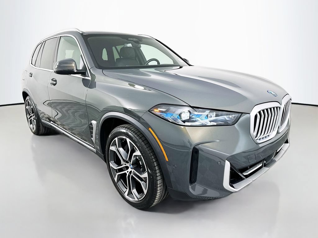 Used 2026 BMW X5 xDrive50e AWD/4WD image 3