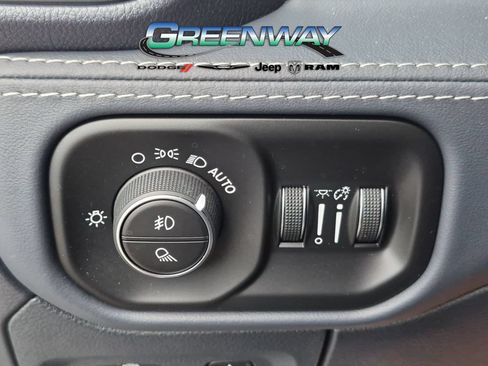 Used 2022 RAM 1500 Limited AWD/4WD image 19
