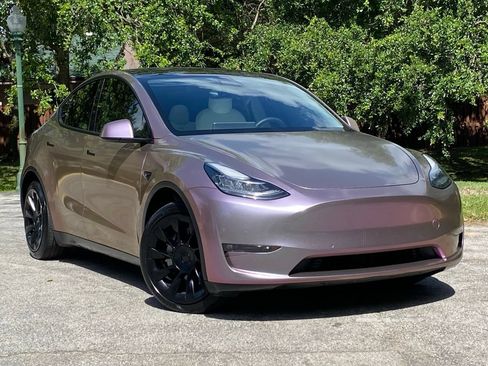 Used 2022 Tesla Model Y Long Range AWD/4WD image 4