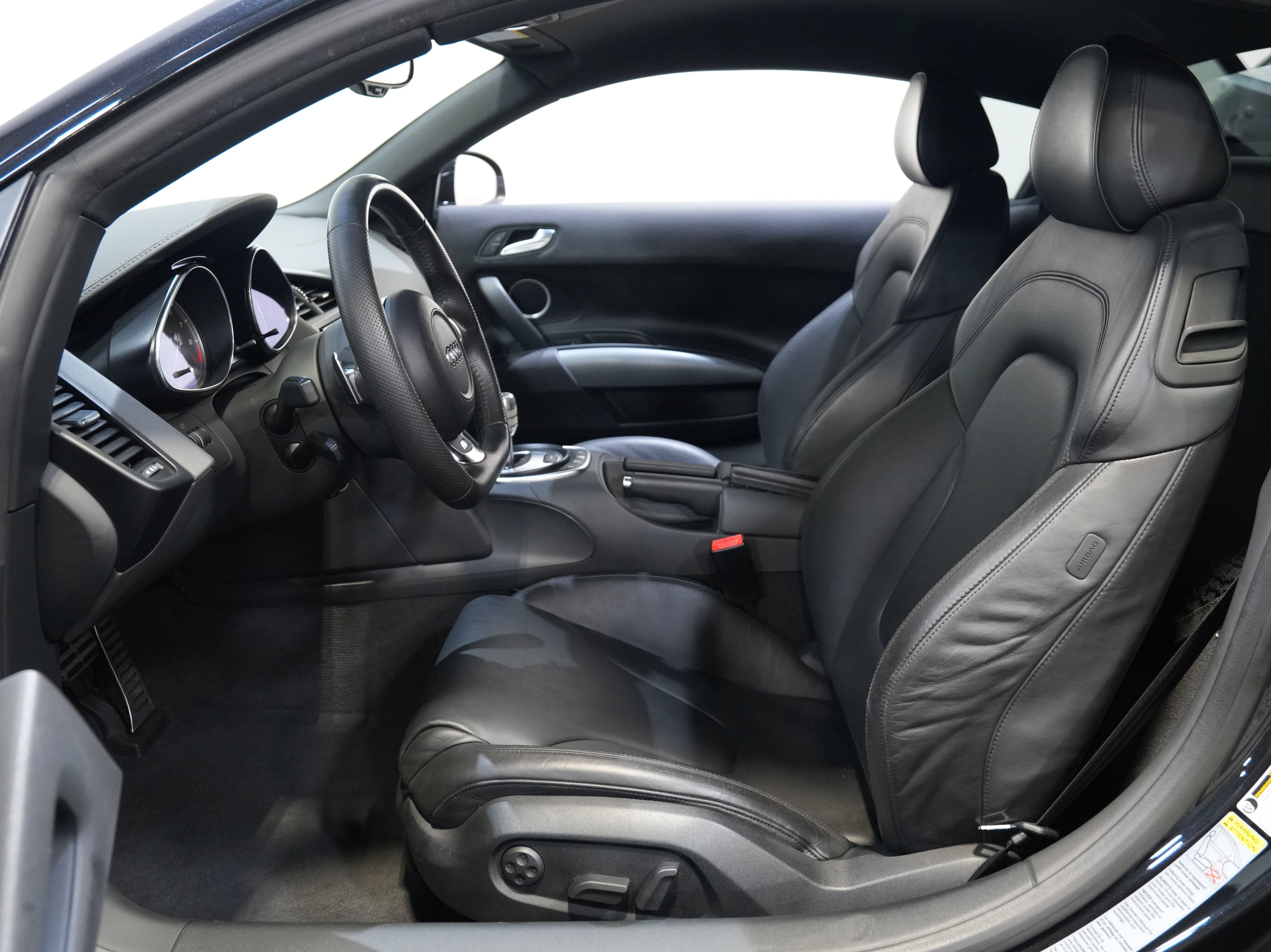Used 2011 Audi R8 V8 AWD/4WD image 26