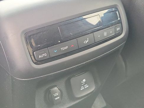 Used 2020 Hyundai Palisade SEL FWD image 16