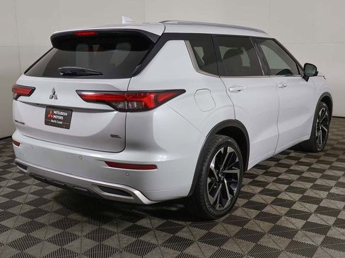 Used 2022 Mitsubishi Outlander SEL image 12