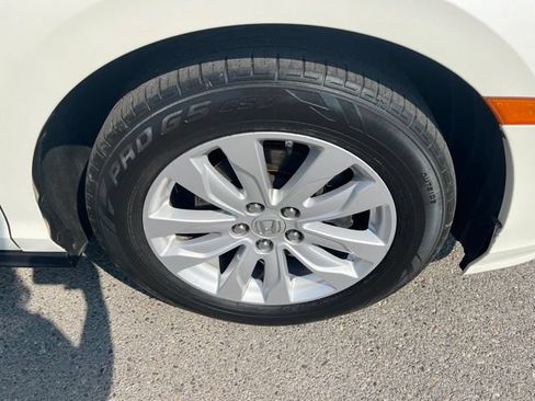Used 2019 Honda Odyssey LX image 16