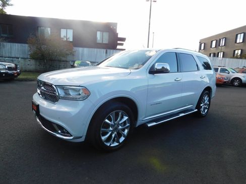 Used 2019 Dodge Durango Citadel w/ Technology Group AWD/4WD image 4