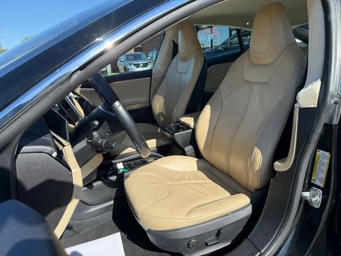 Used 2013 Tesla Model S RWD image 2