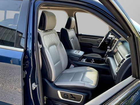Used 2022 RAM 1500 Limited AWD/4WD image 30