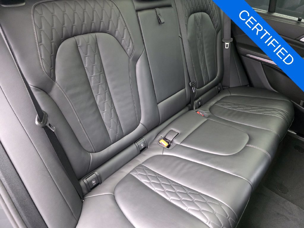 Certified 2025 BMW X5 sDrive40i w/ Executive Package RWD image 26