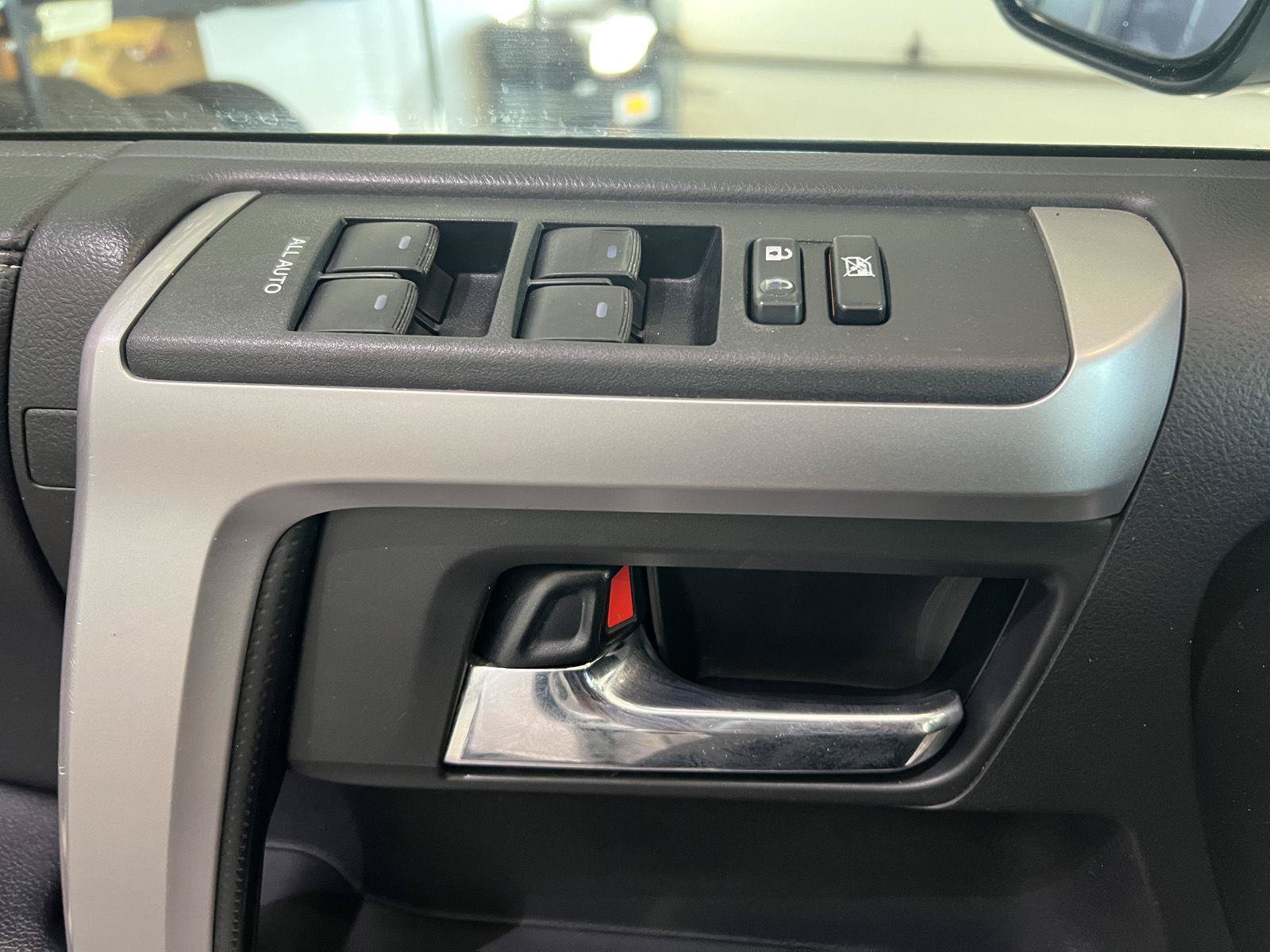 Used 2017 Toyota 4Runner SR5 Premium AWD/4WD image 43