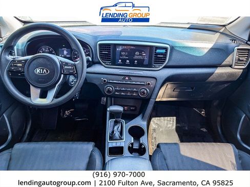 Used 2020 Kia Sportage LX FWD image 11