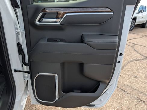 New 2026 GMC Sierra 1500 SLE AWD/4WD image 28