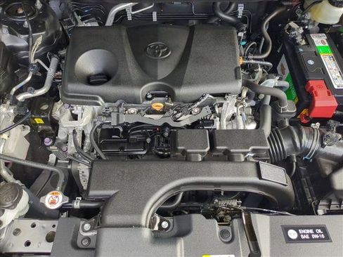 Used 2020 Toyota RAV4 XLE image 28