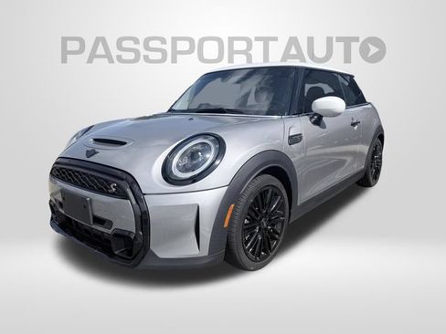 Used 2024 MINI Cooper S FWD image 1