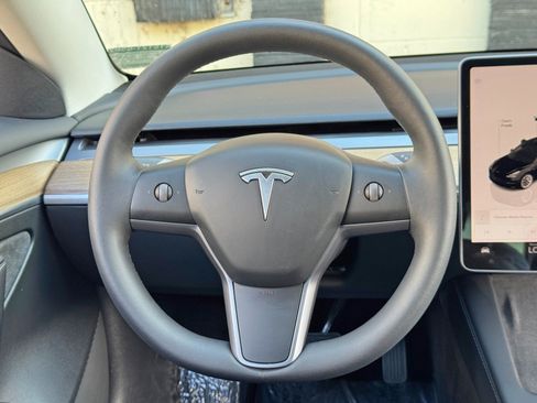 Used 2023 Tesla Model 3 Standard Range RWD image 18