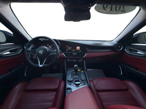 Used 2019 Alfa Romeo Giulia Ti Sport w/ Quick Order Package 22U Sport RWD image 22