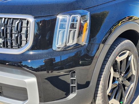 New 2025 Kia Telluride EX image 6