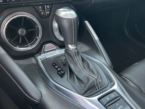 Used 2018 Chevrolet Camaro SS RWD image 22