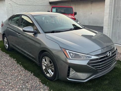 Used 2019 Hyundai Elantra SEL FWD image 2