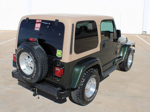Used 1998 Jeep Wrangler Sahara image 22