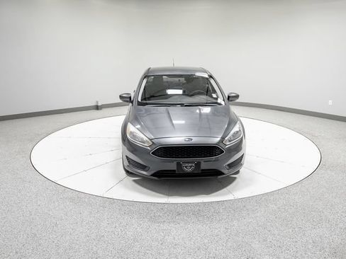 Used 2018 Ford Focus SE FWD image 26